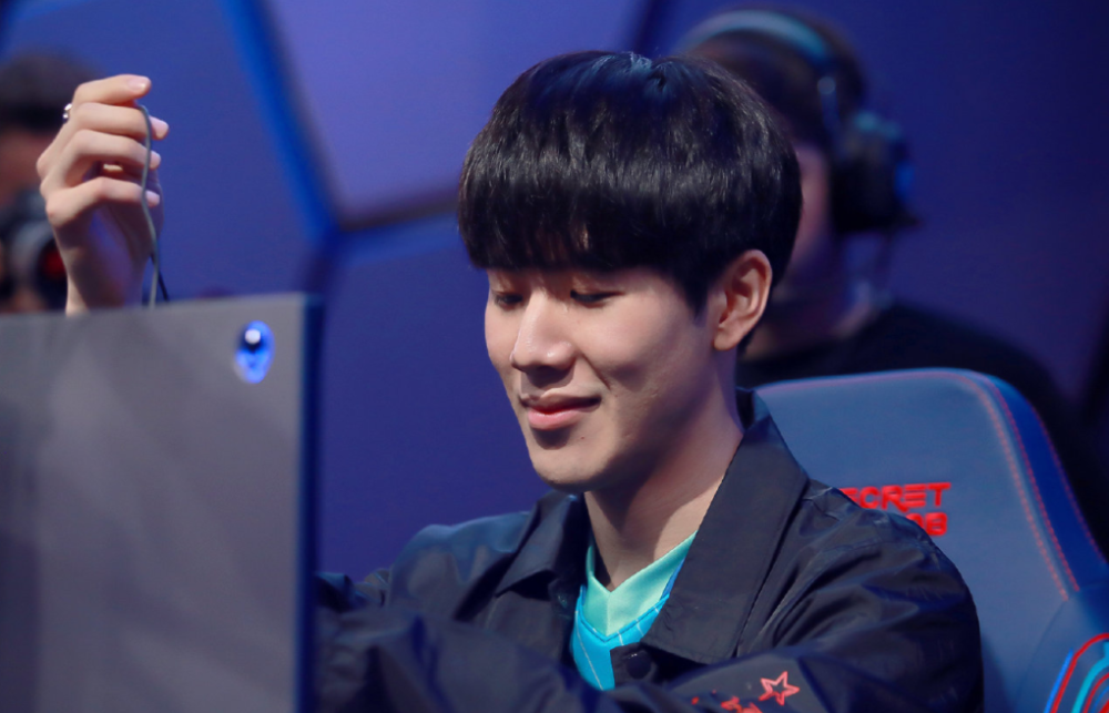 又有利文斯 又有利文斯